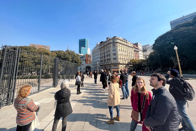 2 Hour Tour in Buenos Aires Parisina - Jockey Club and Carlos Pellegrini Square