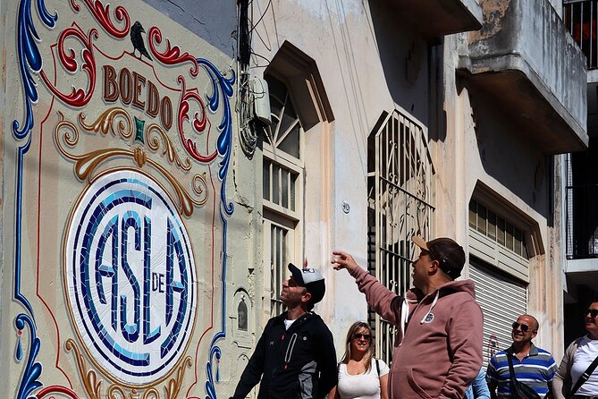 2 Hours Football and Street Art Walking Tour in Buenos Aires - How This Fits Into a Buenos Aires Visit