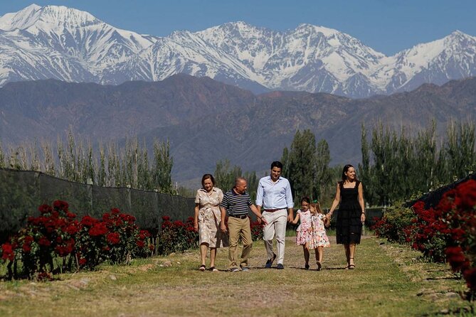 2 Wineries and 1 Distillery Full Day Tour with Lunch in Mendoza - Three stops, three different tastes of Mendoza
