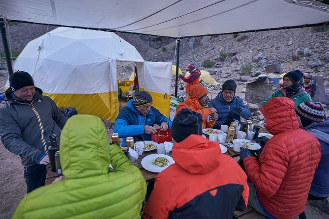 3 days trek to Plaza Francia in Aconcagua park - Day two: the six-hour walk to Plaza Francia