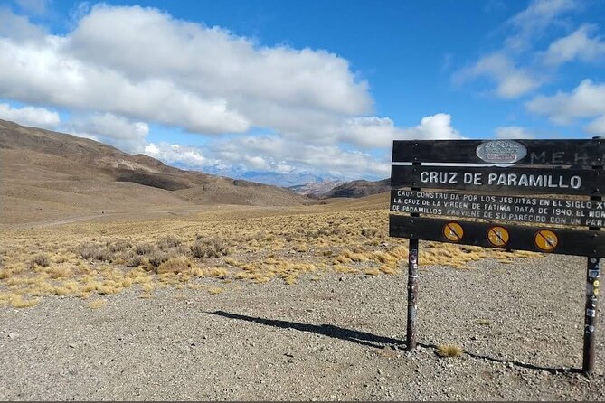 4X4 tour Villavicencio Puente del Inca - Puente del Inca provides the main landmark