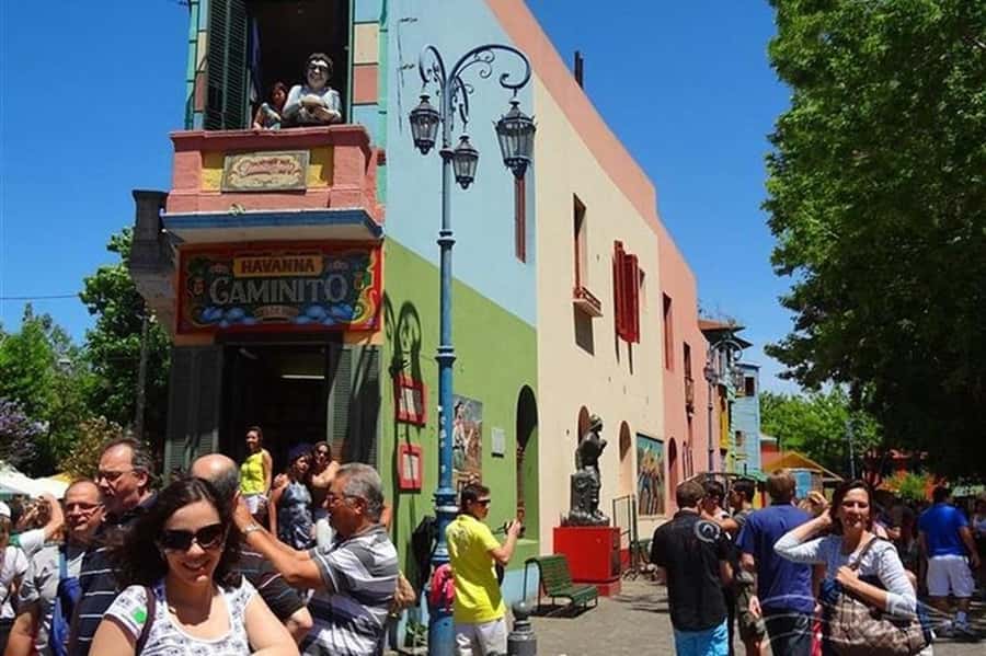 5hs Small Group City Tour of Buenos Aires with Street Food - Plaza de Mayo and the political heart of Argentina