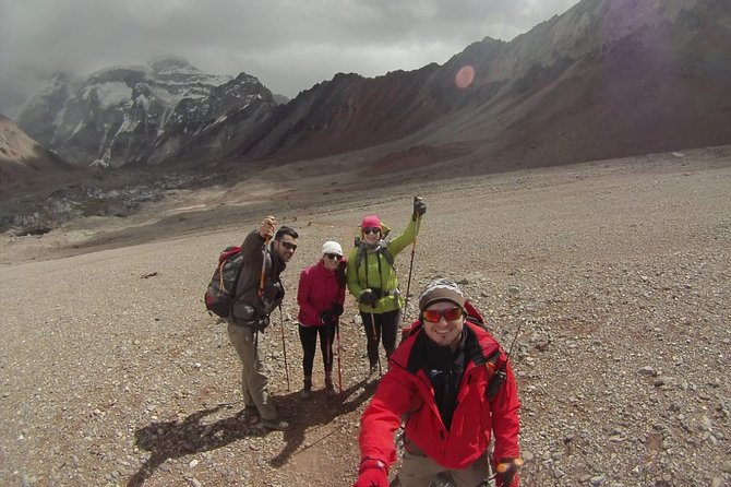 Aconcagua Base Camp Full Day Trek - Puente del Inca and the Cuevas River
