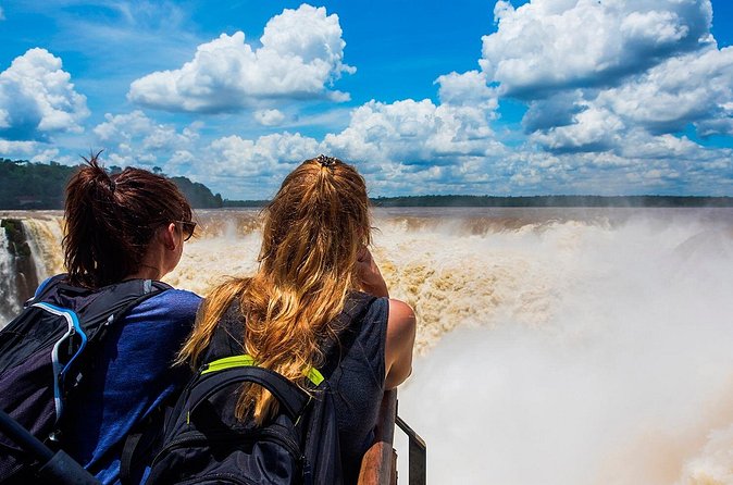 Argentina Iguazú Falls: The Natural Wonder of Argentina - How the guide service may work in English