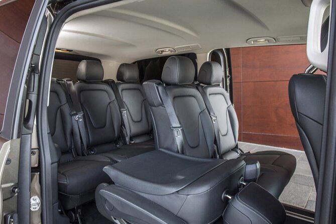 Arrival by Luxury Van from Pistarini Airport EZE to Buenos Aires - The ride from EZE to Buenos Aires