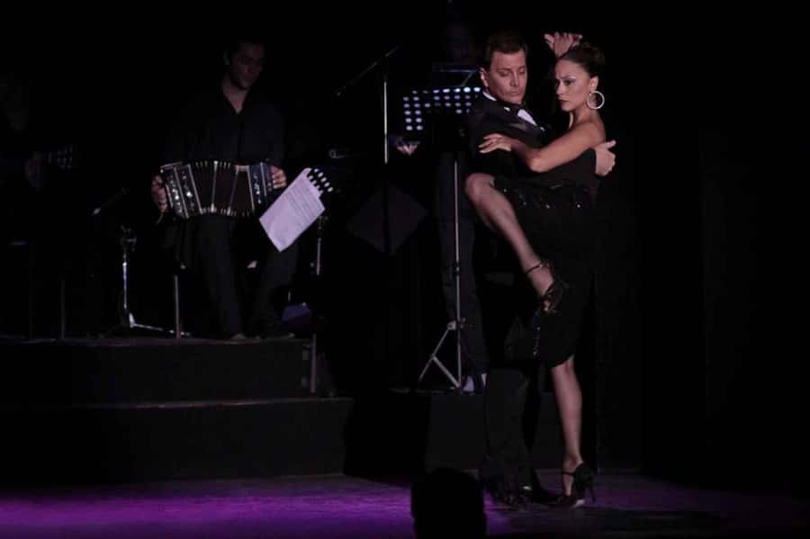 BA: Tango Show and Optional Dinner at Esquina Homero Manzi - Entering Esquina Homero Manzi in Boedo
