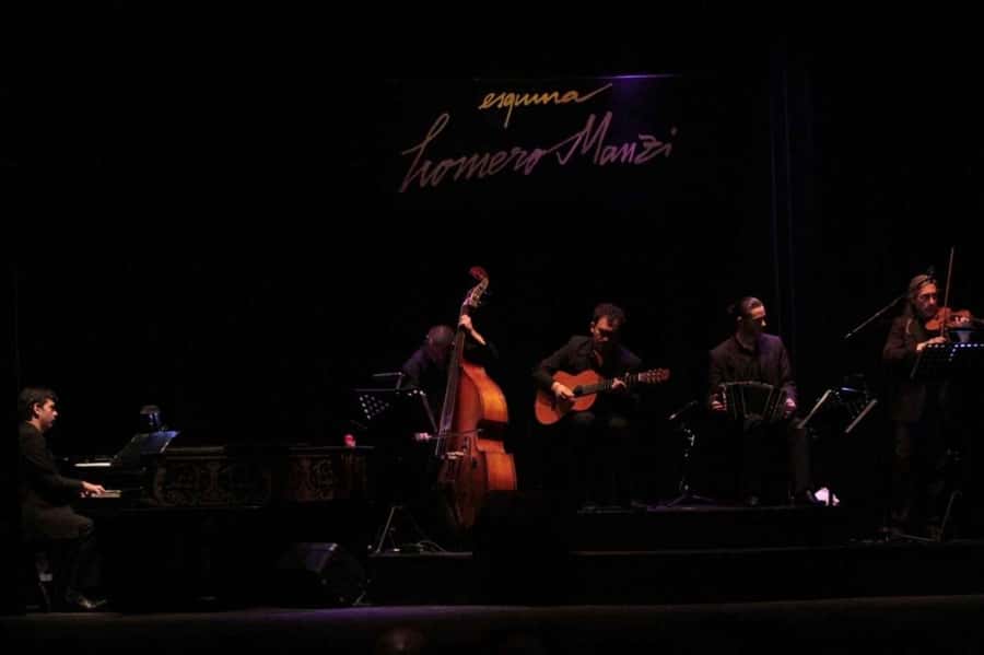 BA: Tango Show and Optional Dinner at Esquina Homero Manzi - What happens during the tango show