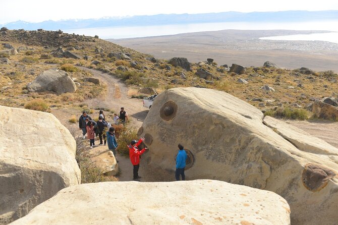 Balconies of Calafate Panoramic views from Huyliche Hill - The Stone Maze and Stone of Hats