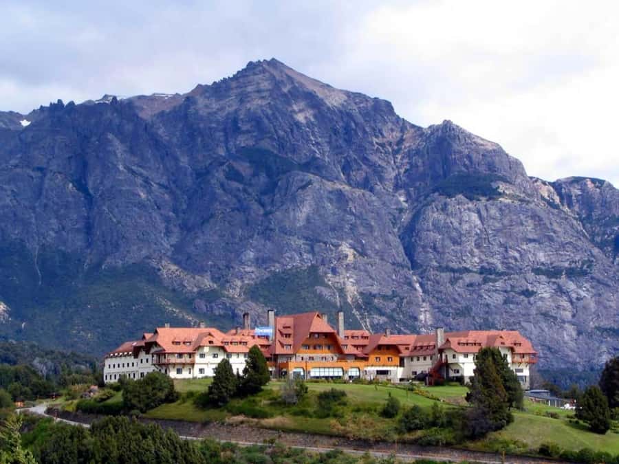 Bariloche: Circuito Chico and Cerro Catedral - El Trébol Lagoon and the two halves of Moreno Lake