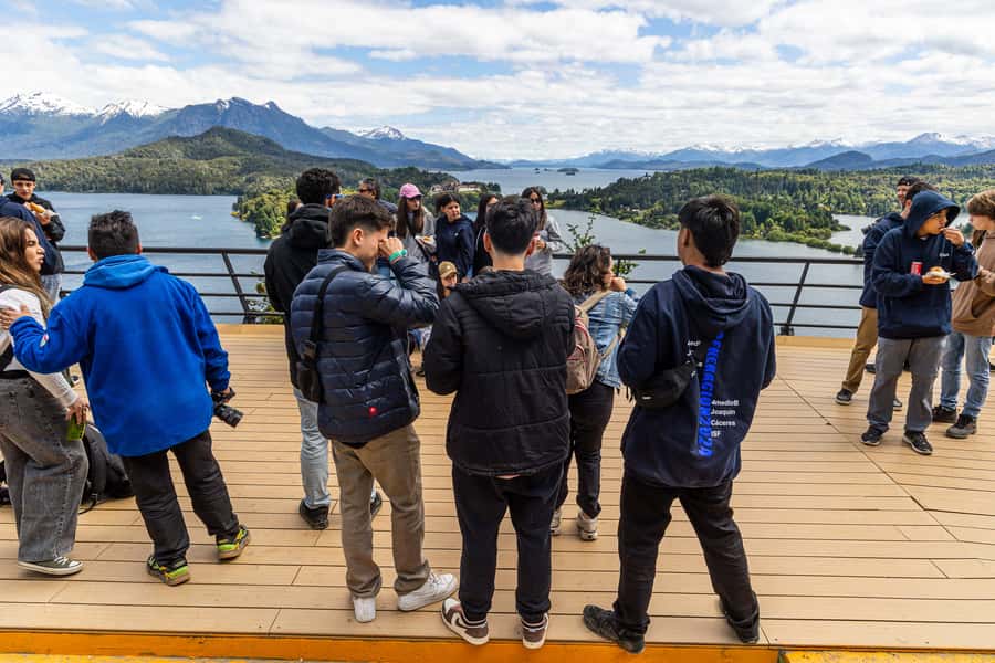 Bariloche: Circuito Chico, iconic postcards of Bariloche in a single tour - Following Lake Nahuel Huapi toward the first viewpoints