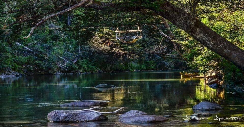 Bariloche: Full-Day El Bolsón and Puelo Lake Tour - Should you book the El Bolsón and Puelo Lake trip?