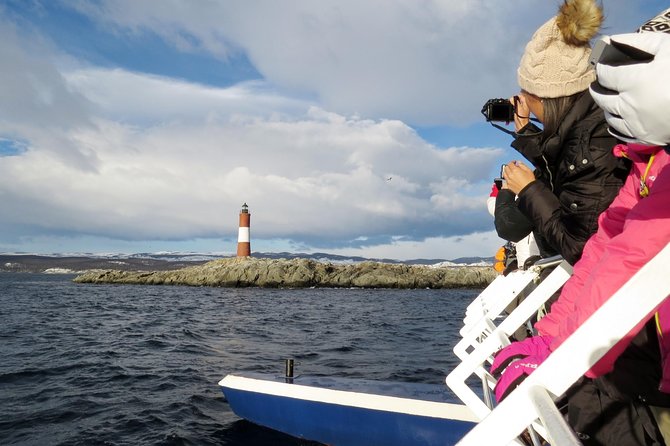 Beagle Channel Navigation - Sea Lions Island - Sea lions in the Beagle Channel