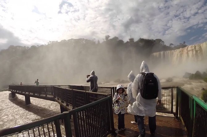 Best of Iguazu: Package 1 night 2 days Optional Hotel and Flights - Day one: the Brazilian side and its wide views