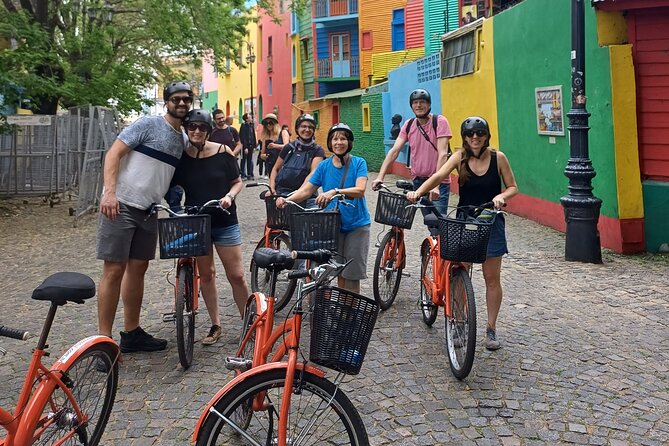 Bike and Sailing Tour: Buenos Aires to the South - La Boca brings football and street color