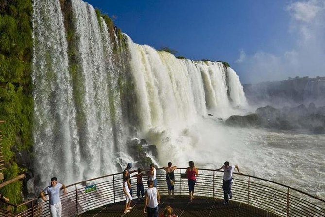 Bird Park & Iguassu Brazilian Side From Puerto Iguazú Hotels - Private Tour - How private touring changes the morning