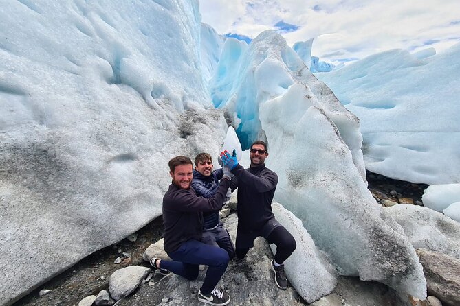 Blue Safari: Perito Moreno Glacier with Hiking and Navigation - What the $128 price really covers