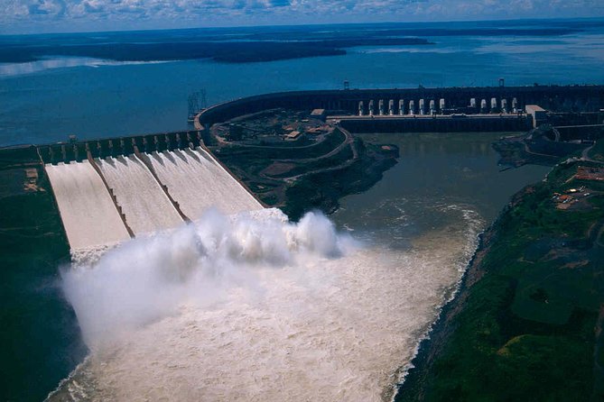 Brazilian Side of Iguassu Falls and Itaipu Dam Full-Day Sightseeing Tour from Puerto Iguazú - Lunch, timing, and the awkward middle of the day