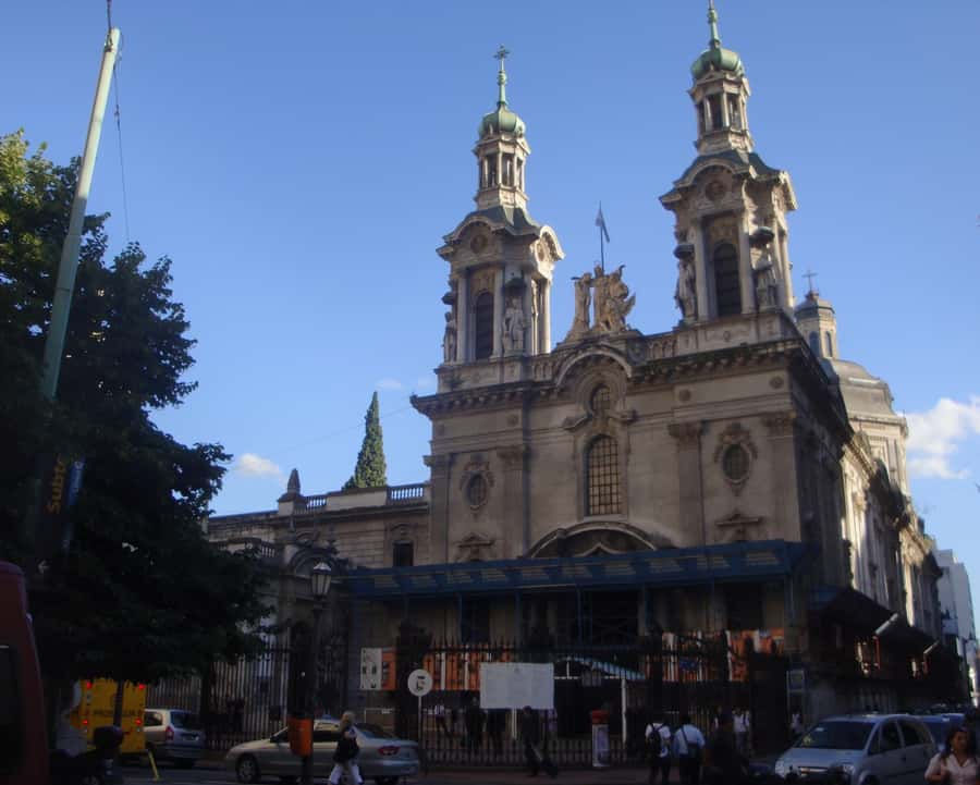 Buenos Aires 3-Hour Small Group Pope Francis Tour - Key details that shape the experience