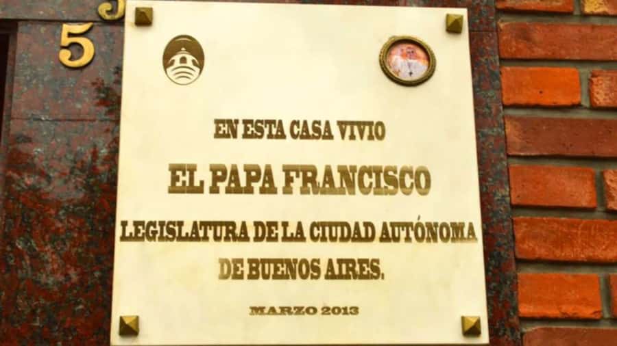 Buenos Aires 3-Hour Small Group Pope Francis Tour - Baptism at Mary Help of Christians