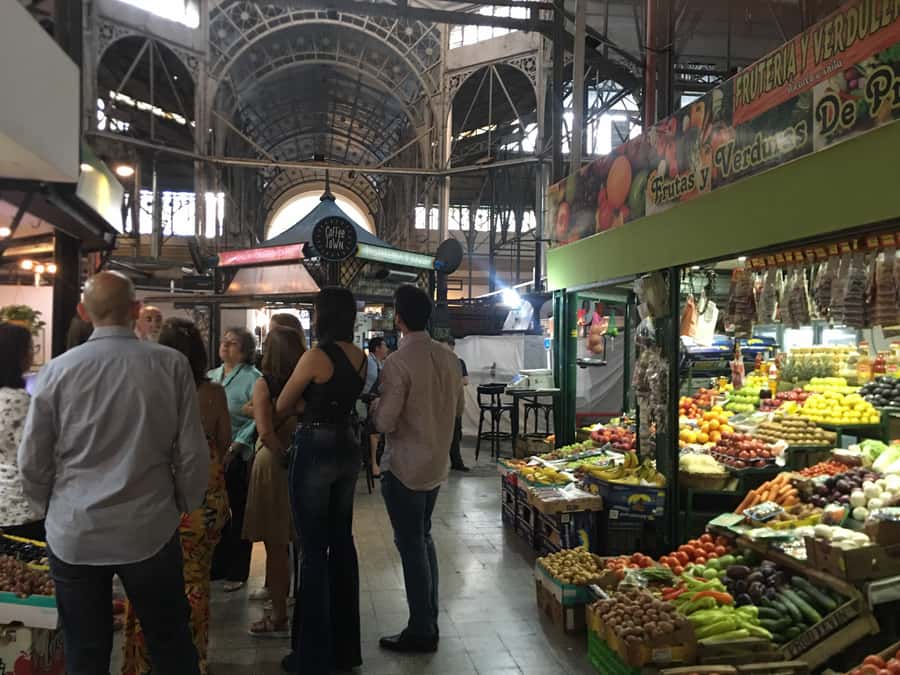 Buenos Aires: Argentinian Flavors Food Tour with Dinner - Who should book this food tour