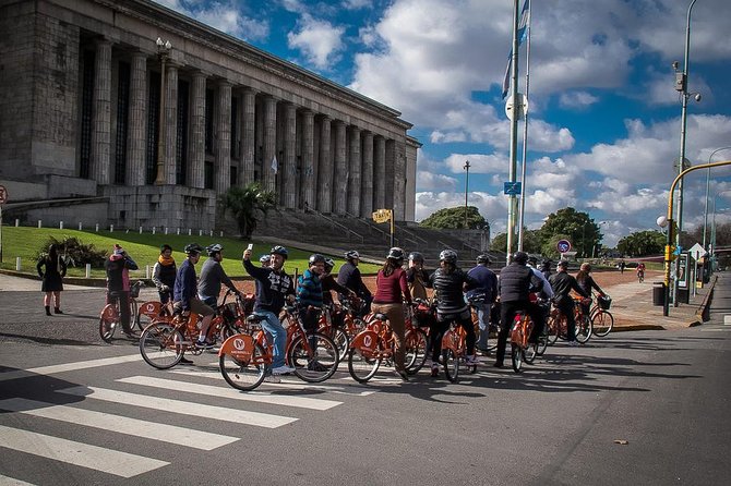 Buenos Aires Bike Tour: North Districts, Recoleta and Palermo - Palermo Woods and Buenos Aires’ open spaces