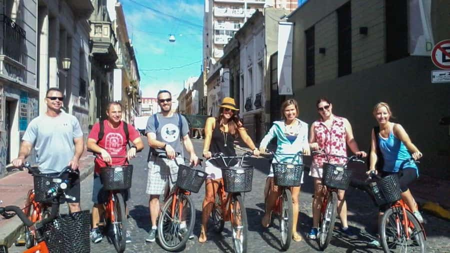 Buenos Aires Bike Tour: South or North Circuit - Guides, language, and the pace of the ride