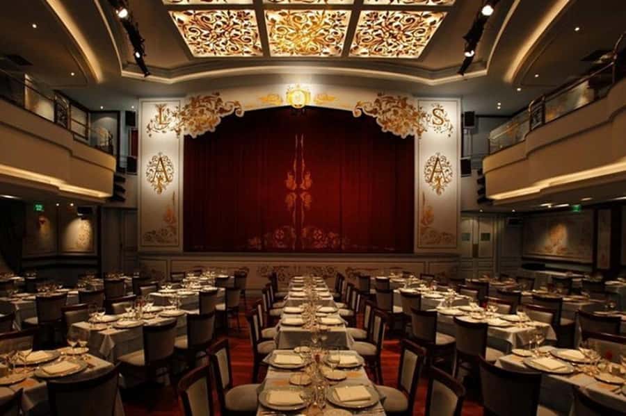 Buenos Aires: Cafe Los Angelitos Tango Show, Optional Dinner - Seating, sightlines, and the balcony question