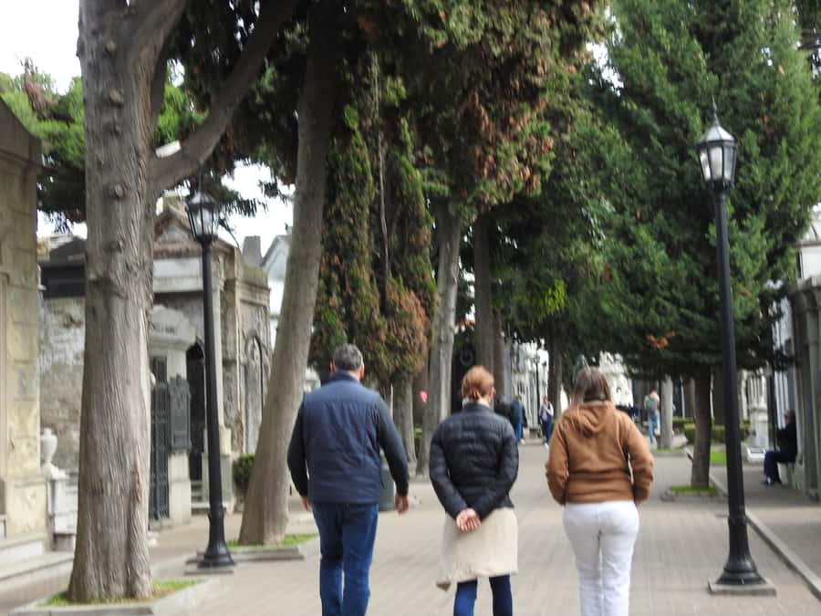 Buenos Aires: City Highlights Guided Tour with Transfer - How much value do you get for $38?