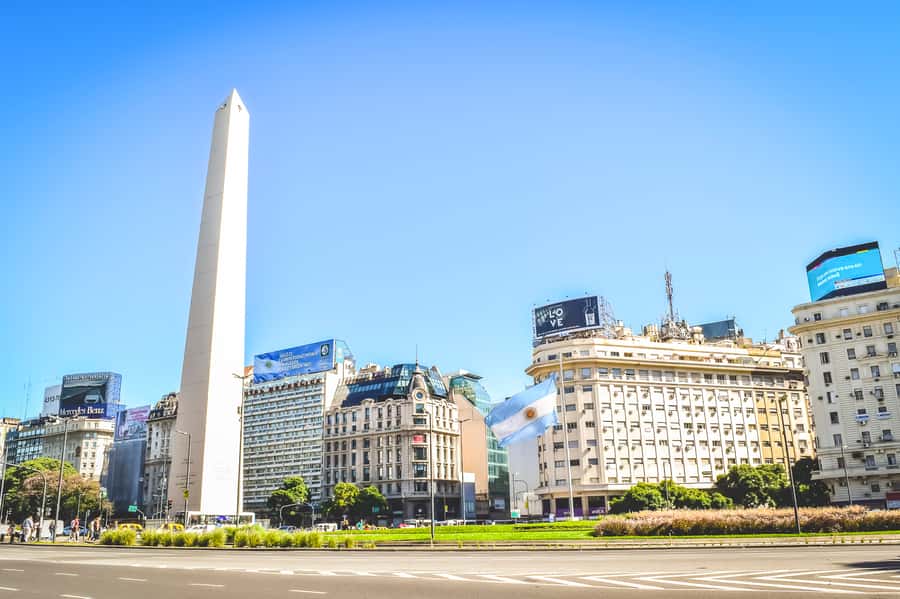 Buenos Aires: City Highlights Guided Tour with Transfer - Plaza de Mayo: the city’s historical starting point