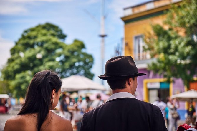 Buenos Aires City Tour by Grupo Summa Argentina - Caminito and La Boca, color with a complicated past