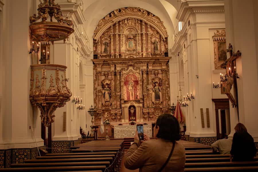 Buenos Aires: Classic Private City Tour - What the guides add to the afternoon