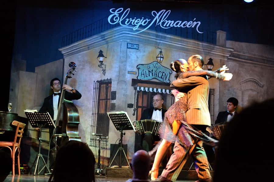 Buenos Aires: El Viejo Almacen Tango Show & optional Dinner - Why El Viejo Almacén works for a first tango show