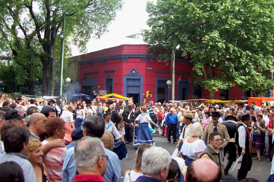 Buenos Aires Fairs: San Telmo & Mataderos Cultural Tour - Choosing the full tour or Mataderos only