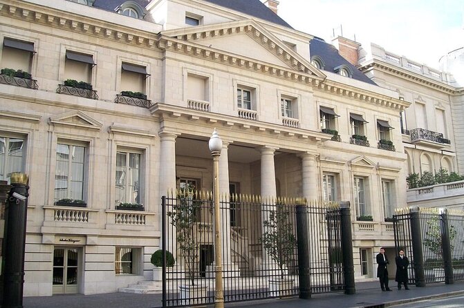 Buenos Aires Full Day Deluxe Private City Tour - Plaza de Mayo gives you the city’s political center