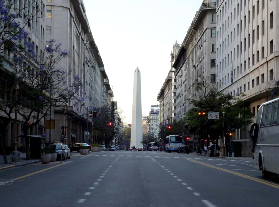 Buenos Aires: Half-Day City Tour and Boat Ride - Caminito and the painted houses of La Boca