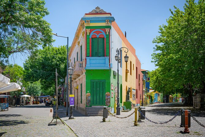 Buenos Aires Highlights Tour with Driver and Guide - San Telmo Market and Plaza Dorrego