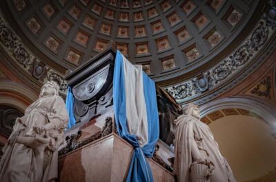 Historic Buenos Aires Landmarks & Icons Tour