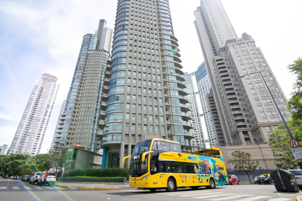 Buenos Aires Hop-On Hop-Off Bus and Exclusive Benefits - Comfort, seats, and the audio guide
