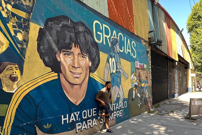 Buenos Aires La Boca Art and History Tour - La Bombonera: football history from the outside
