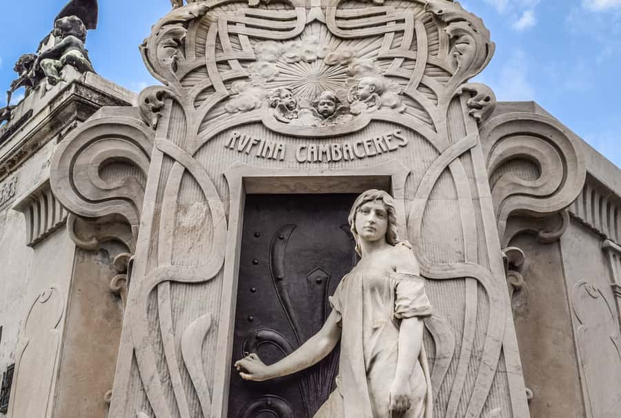 Buenos Aires: La Recoleta Cemetery Guided Tour in English - Why La Recoleta Cemetery is worth your time