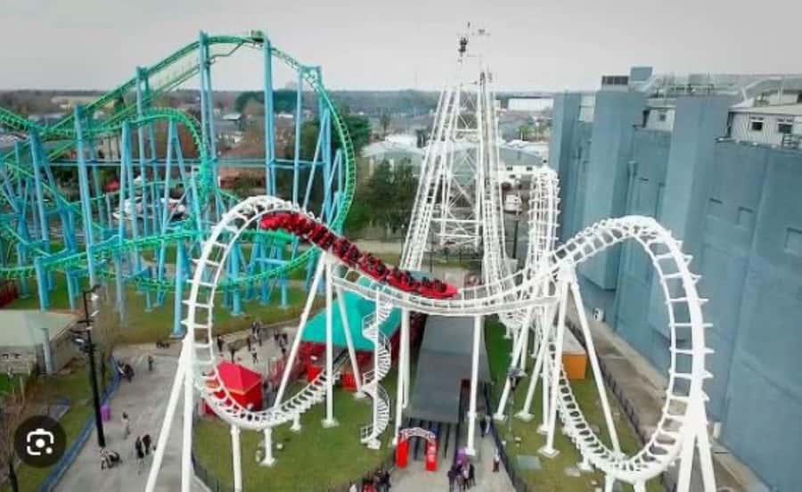 Buenos Aires: Parque de la costa Only Tickets Full passport. - Shows and themed attractions beyond the rides