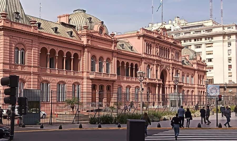 Buenos Aires Premium city tour with street food - Puerto Madero, a sharp change of pace