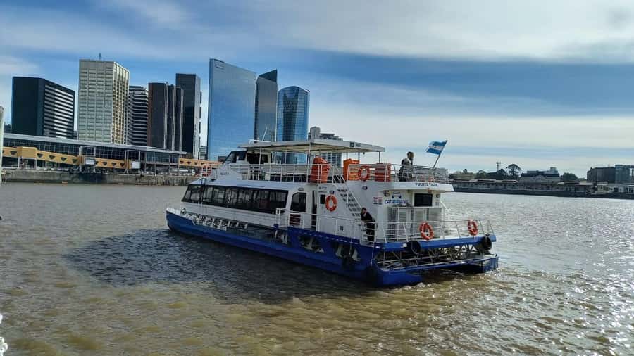 Buenos Aires: Premium Delta Navigation round trip - The two-hour crossing on the Río de la Plata