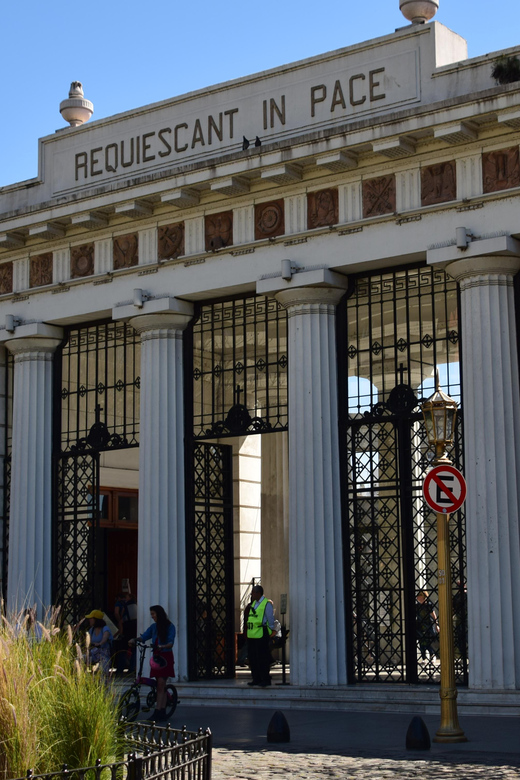 Buenos Aires: Private City Tour by Car with Hotel or Pickup - Recoleta Cemetery and the Eva Perón connection