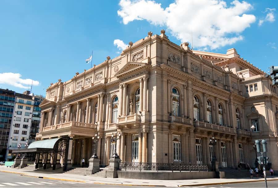 Buenos Aires: Recoleta and Retiro Tip Based Walking Tour - Key points to know before you go