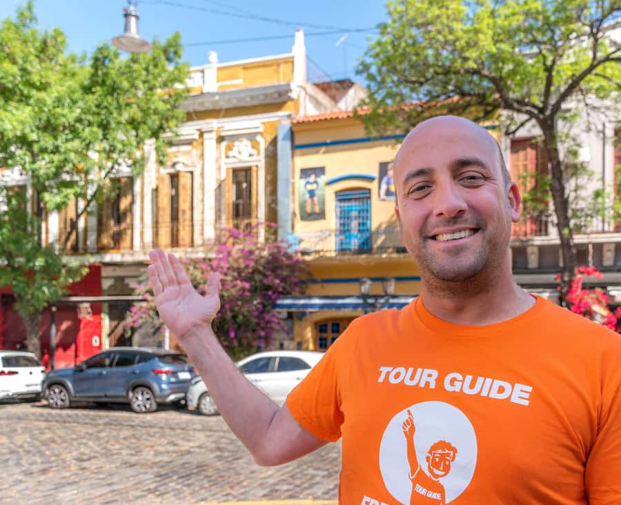Buenos Aires: San Telmo and Market Guided Walking Tour - Collective houses and the architecture of San Telmo