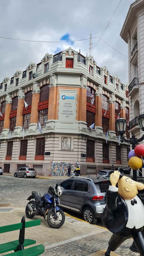 Buenos Aires: San Telmo, History, Bars, and Tango! - San Telmo Market and the practical pleasure of browsing