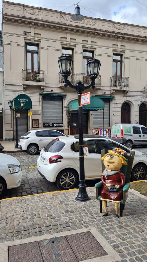Buenos Aires: San Telmo, History, Bars, and Tango! - Dorrego Plaza and the parish of San Telmo