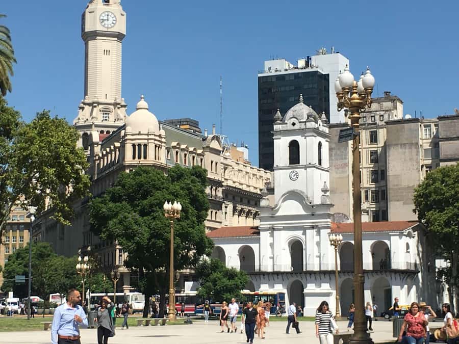 Buenos Aires:Small Group Tour AM & Sunset Open Bar Cruise PM - Plaza de Mayo and the story of Buenos Aires