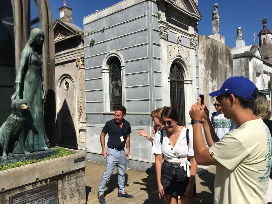 Buenos Aires:Small Group Tour AM & Sunset Open Bar Cruise PM - Starting in Palermo, Retiro, and Recoleta